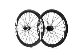 0_paire-de-roues-pride-gravity-exp-aero-ud-gloss-moyeux-black