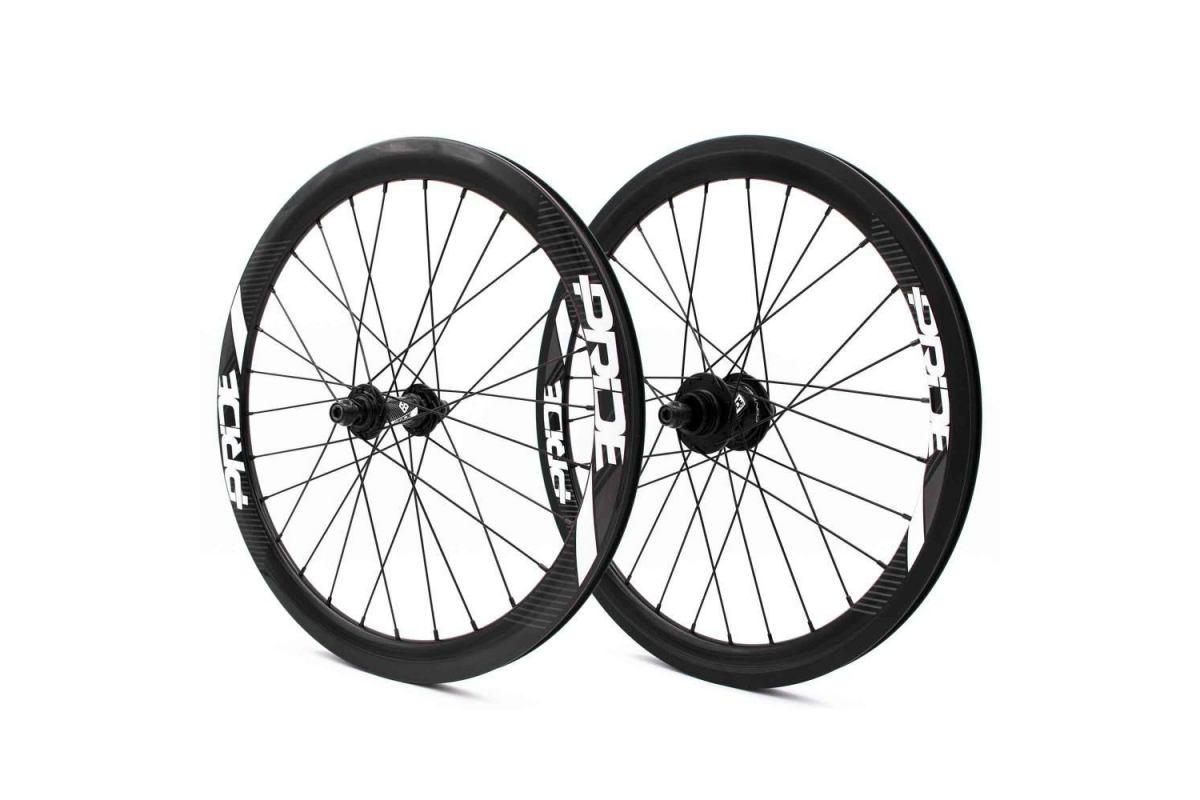 0_paire-de-roues-pride-gravity-exp-aero-ud-gloss-moyeux-black