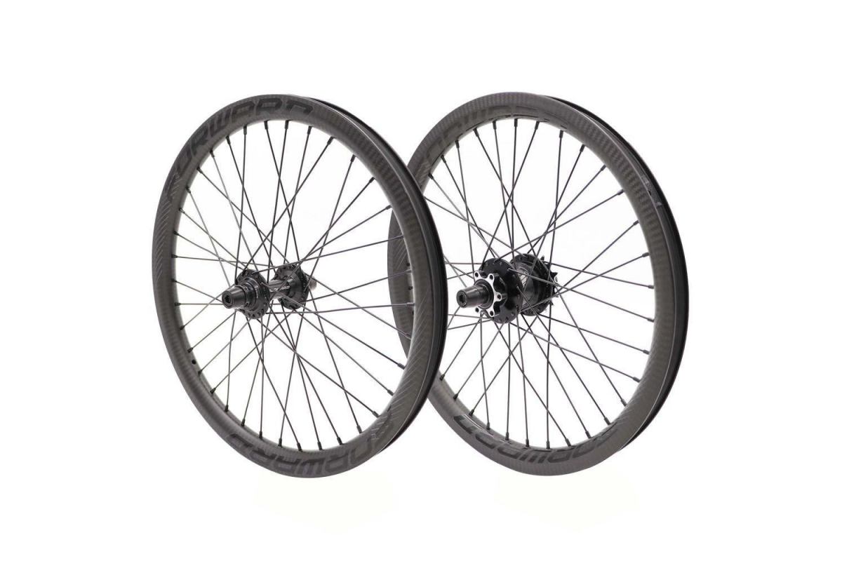 0_roues-forward-joyride-v2-carbone-36h-10mm