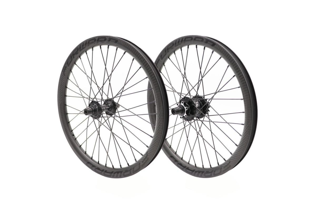 0_roues-forward-joyride-v2-carbone-disque-36h-10mm