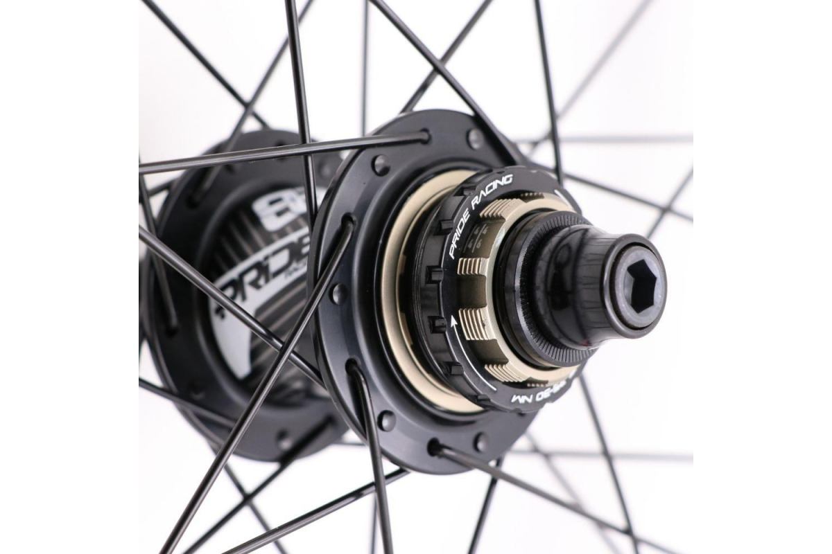 3_paire-de-roues-pride-control-black-forward-joyride-carbone-aero-exp-10mm