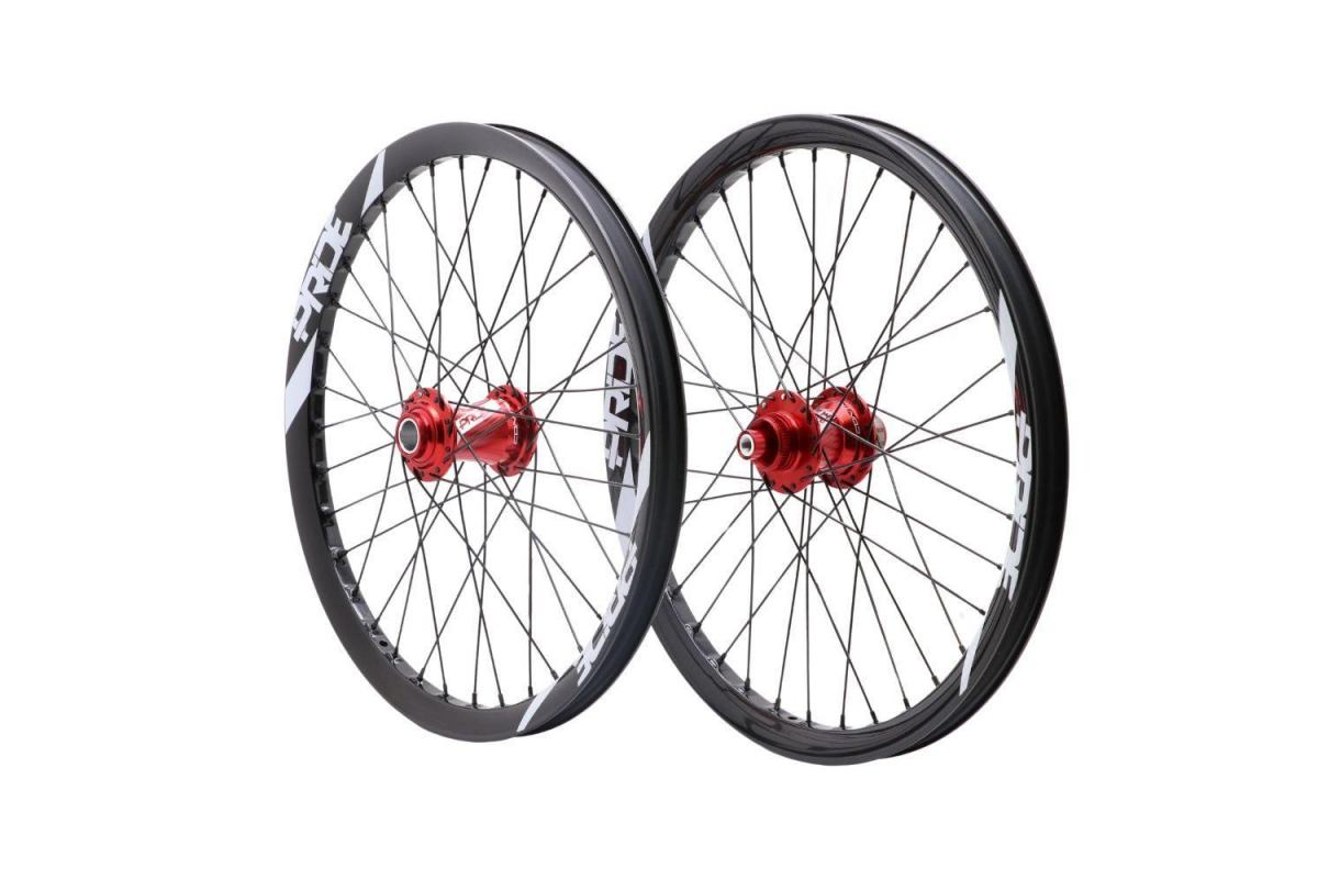 0_roues-pride-wave-ud-gloss-white-pride-control-36h-red
