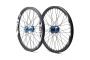 0_roues-pride-wave-ud-gloss-white-pride-control-36h-blue