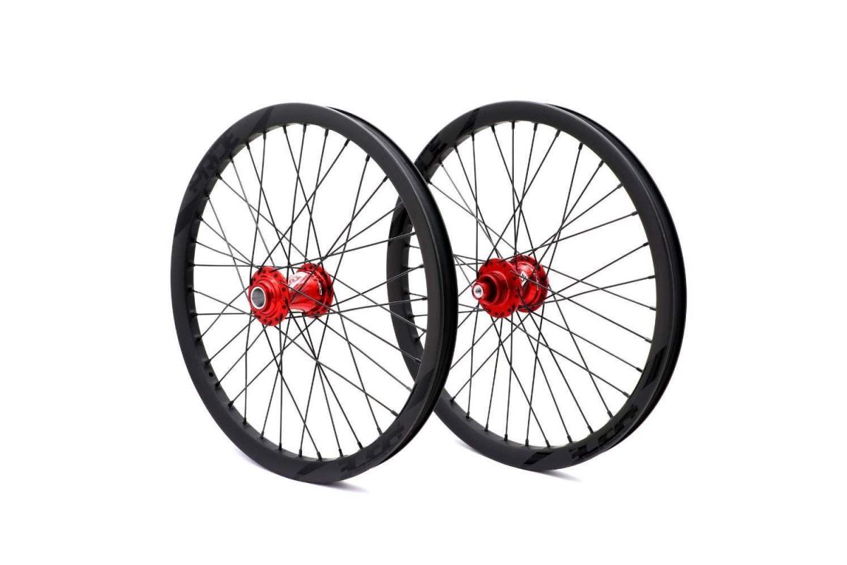 0_roues-pride-wave-ud-matt-black-pride-control-36h-red