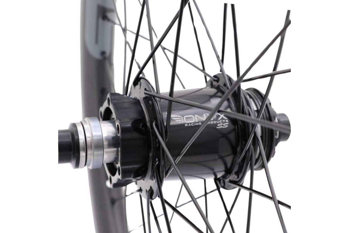 1_roues-20406-onyx-ultra-ss-disc-stay-strong-carbon-race-dvsn-v3