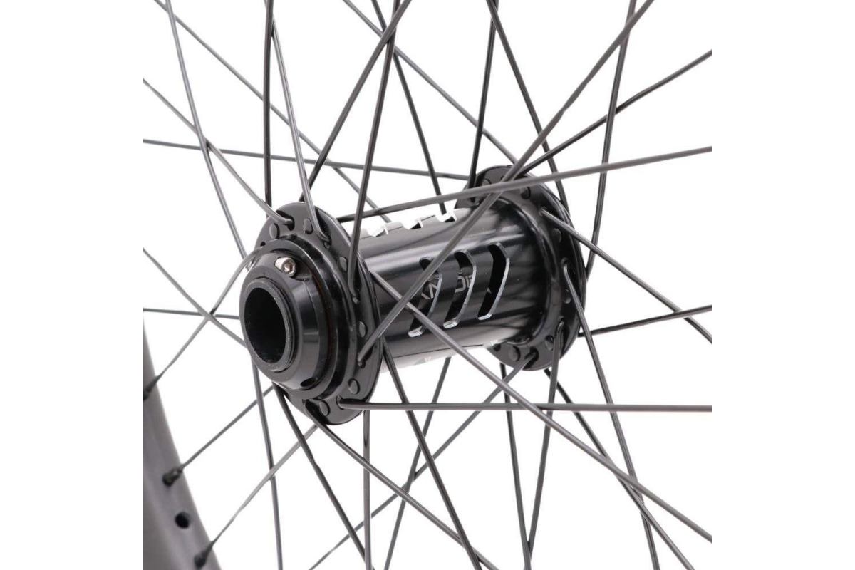 2_roues-20406-onyx-ultra-ss-disc-stay-strong-carbon-race-dvsn-v3