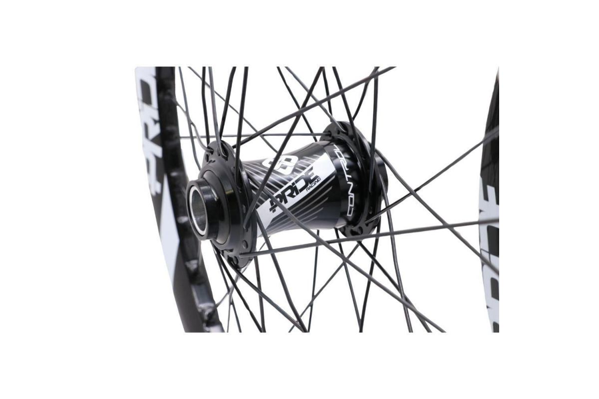 2_roues-20-406-pride-wave-gloss-white-pride-control-15mm-black