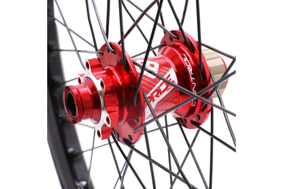 1_roues-20-406-pride-wave-gloss-white-pride-control-15mm-red