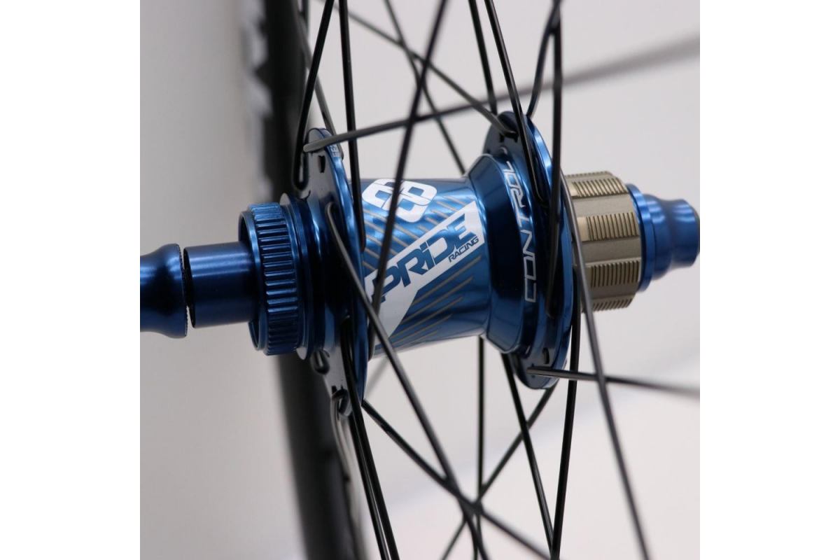 1_roues-20-451-pride-gravity-matt-disquepride-control-v1-blue