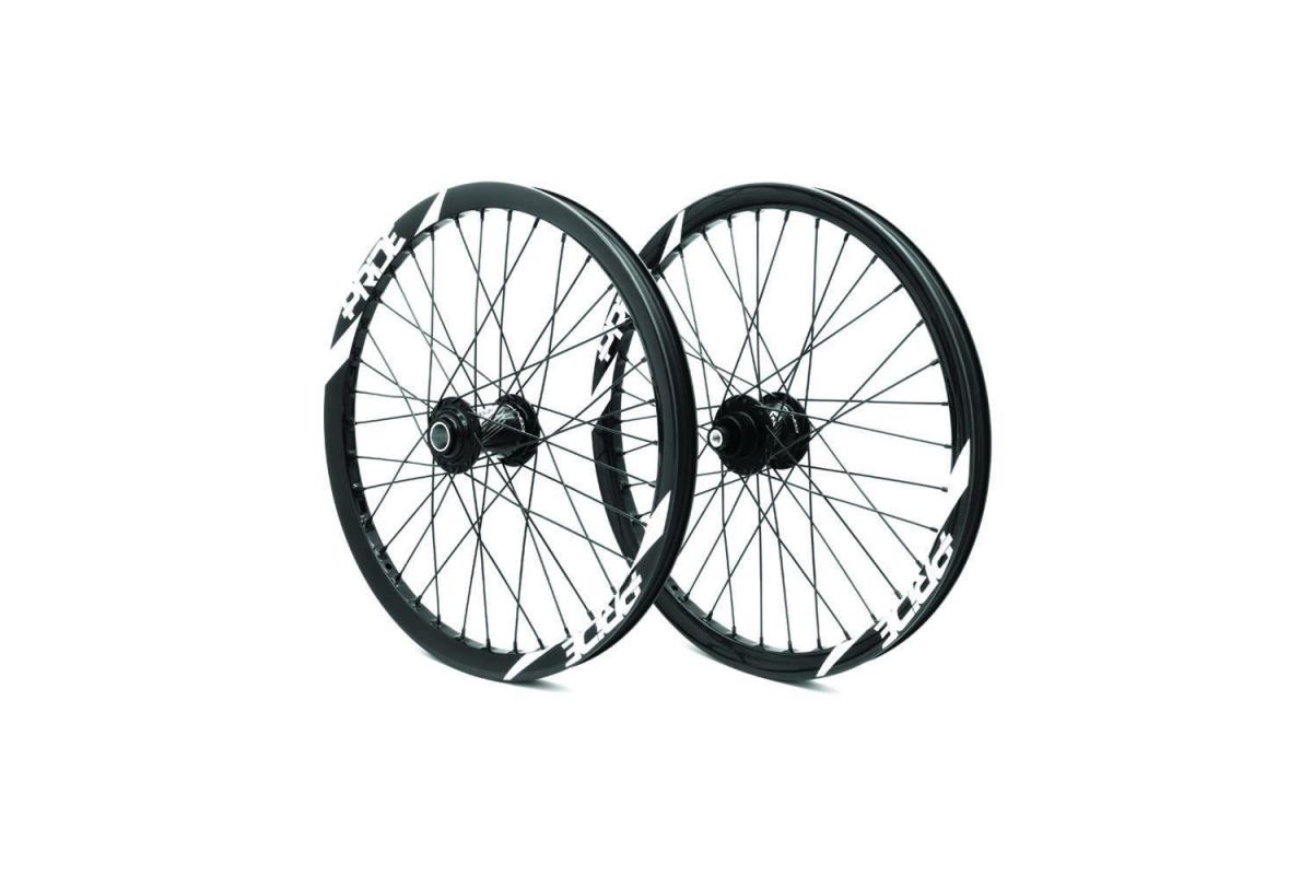 0_roues-20-406-pride-wave-gloss-white-control-v2-2010mm-black