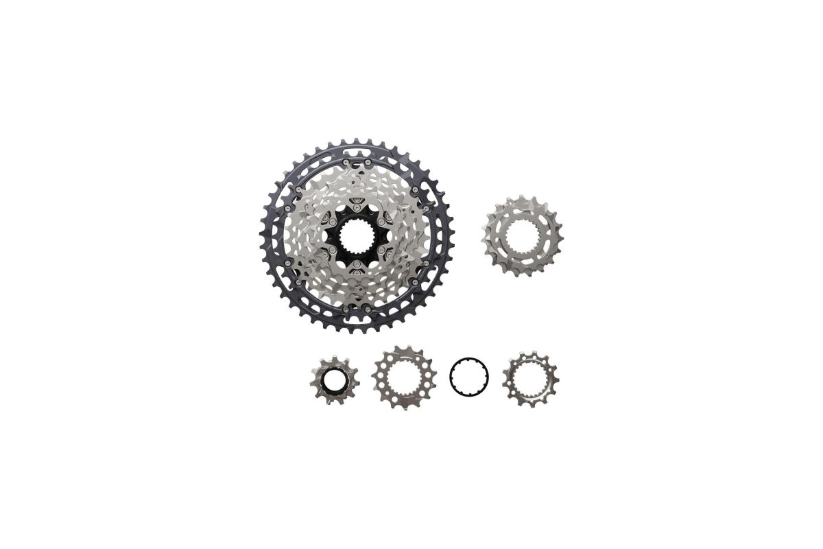 4_CS-M8200-12-9-45T-primary_5