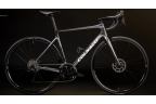Vélo de route COLNAGO V4 105 Di2 FR600DB + Paire de Roues MAVIC Carbone Cosmic S42 (OFFERTE)