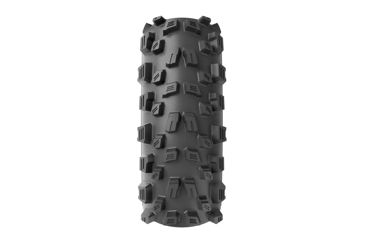 1_11A00790_Agarro_XC_Trail_FBlk_02