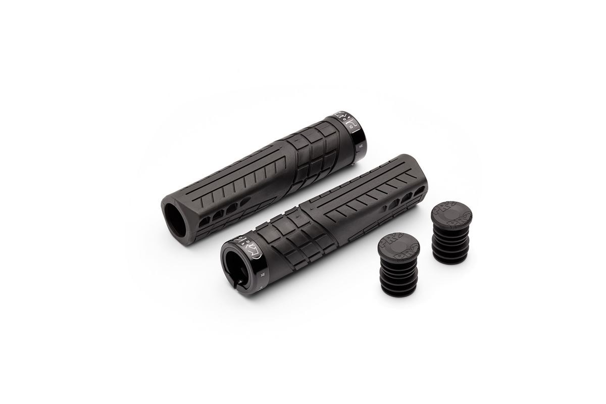 0_PRGP0121_Hero_Dirt_Team_01