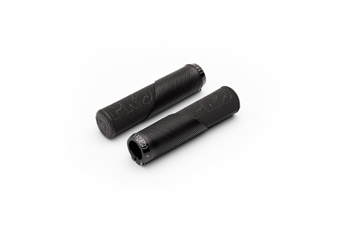 0_PRGP0136_Slick_Rock_Perfrm_01